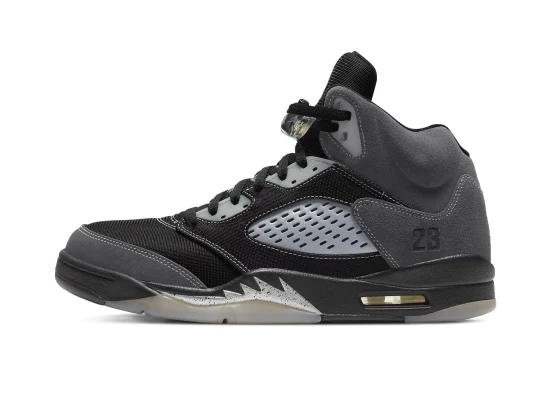 jordan-5-black-metallic-reimagined-750x450-crop_7